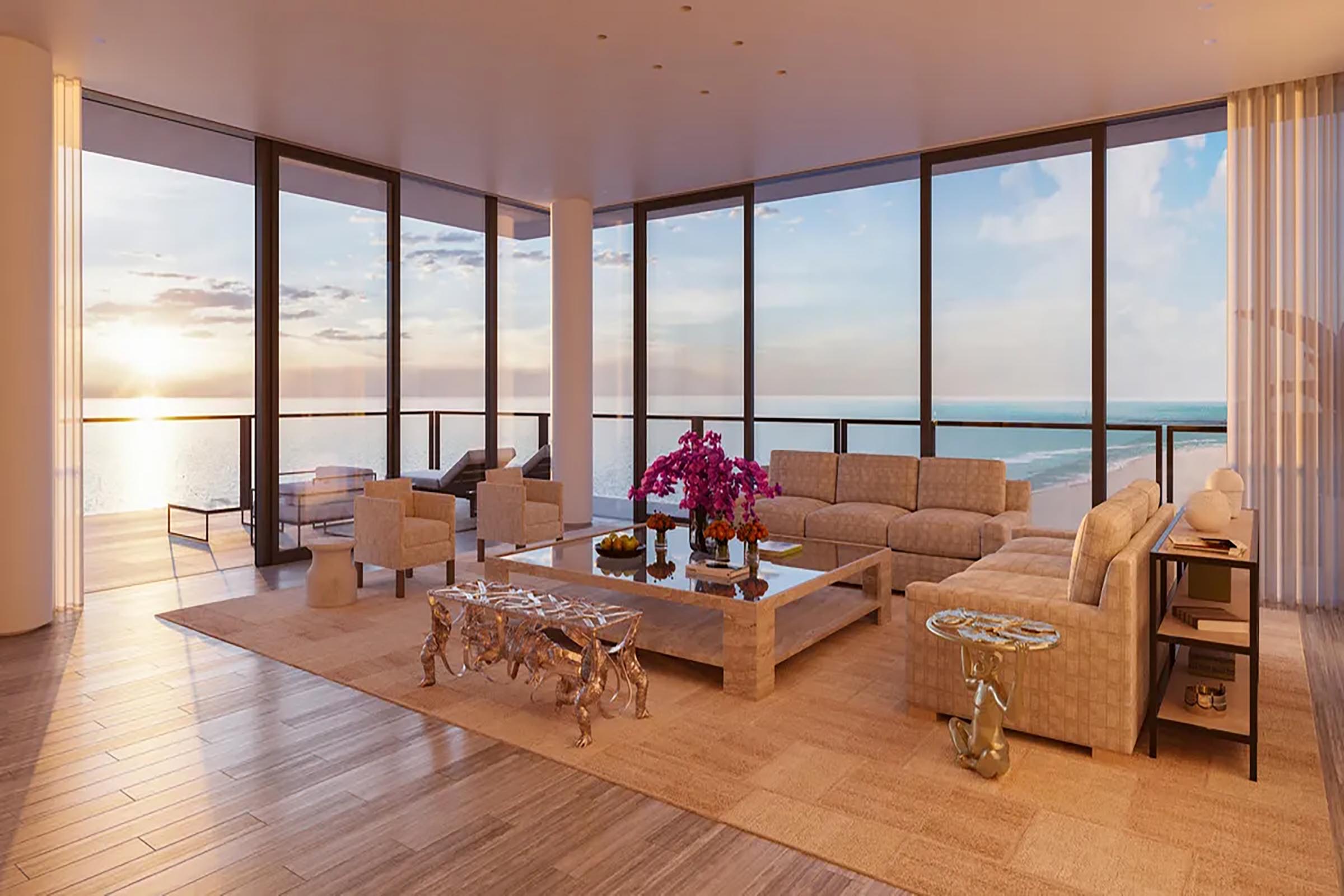 The Raleigh, Rosewood Residences Miami Beach in Miami Beach